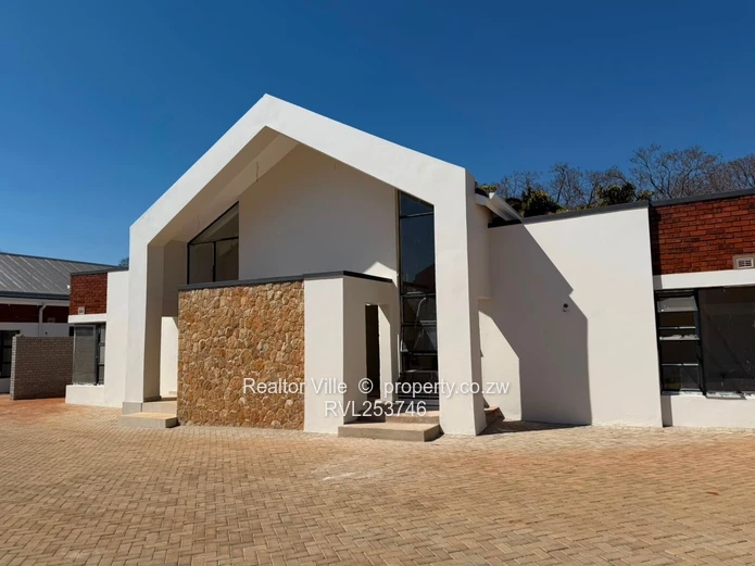 Stylish 3-Bed Vainona Home with Borehole & Paved Courtyard