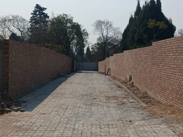 2 Bedroom Flat & Apartment