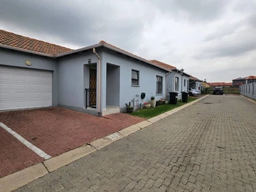 3 Bedroom Garden Flat