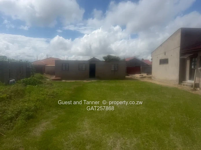Residential Stand w/3 Roomed Cottage For Sale In Damofalls (Sole Mandate)