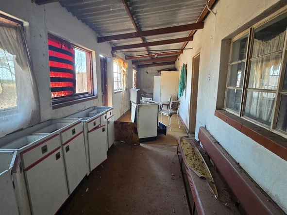 Farm & Agricultural Land