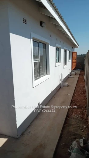 Adelaide Park, Ruwa 2 bed cottage for rent!