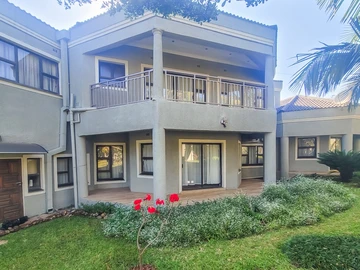 6 Bedroom House