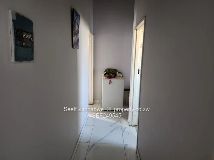 Prestigious Windmill Lane: Premier 2,800sqm Subdivision Stand with Income Cottage