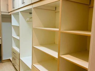 3 Bedroom Flat & Apartment