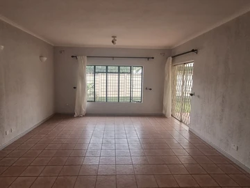 3 Bedroom Flat & Apartment