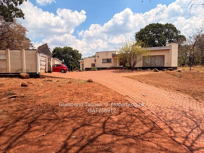 9,185m² STAND WITH REDEVELOPMENT POTENTIAL – GREYSTONE PARK, HARARE