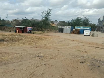Commercial & Industrial Land