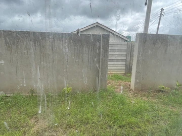 2 Bedroom Flat & Apartment