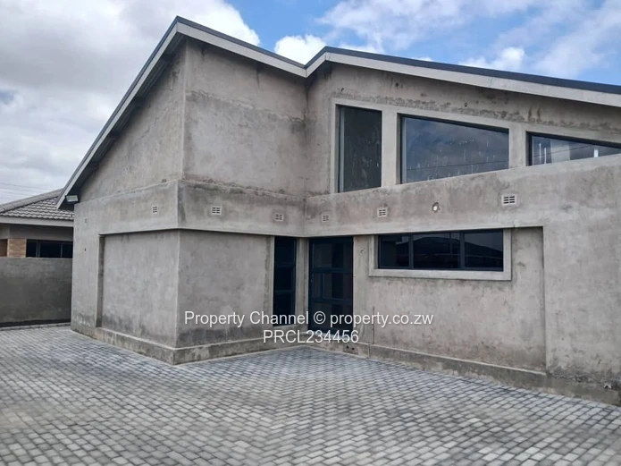 Mabvazuva Estate 3 Bed House - Secure Complex