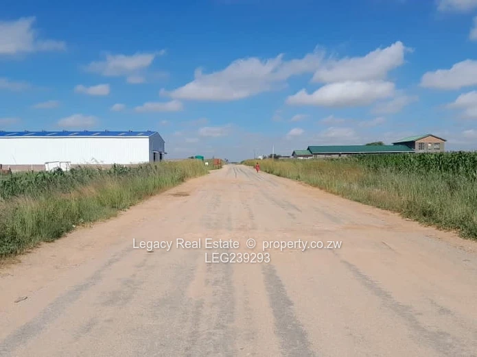 1,200SQM Stand For Sale in Invelengus Ruwa Opposite Damofalls.