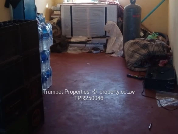 Tynwald Warehouse — 100 sqm Factory with Good ZESA