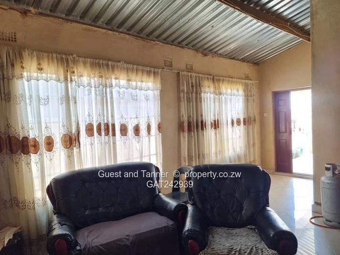3 BR House in Cowdray Park, Bulawayo