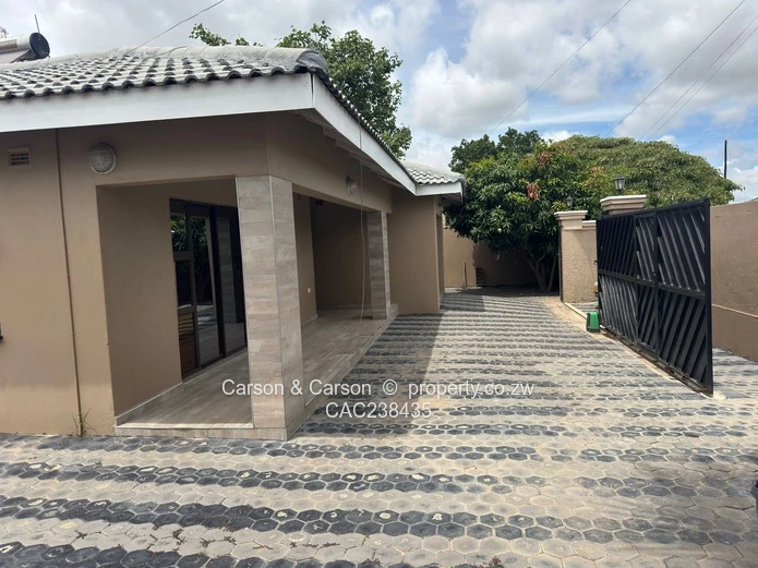 Modern house available for rental in Mainway Meadows 