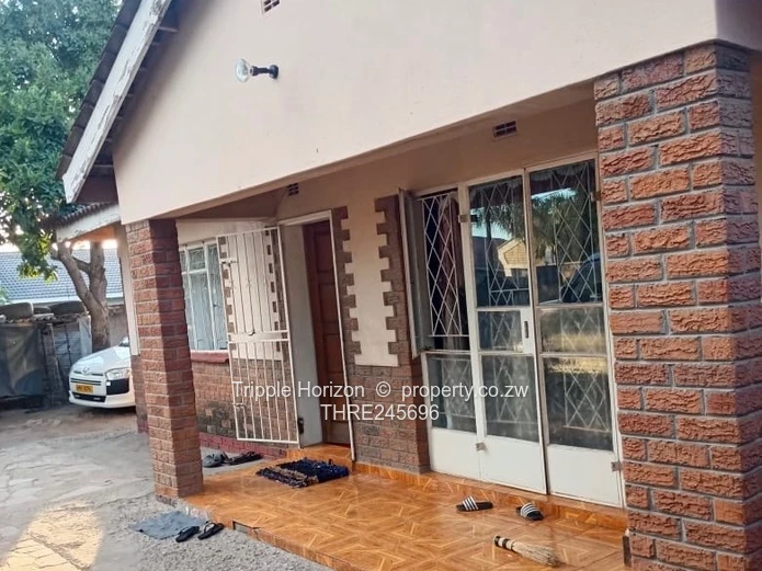 Mainway Meadows: 4-Bed Home on 600m² with Borehole