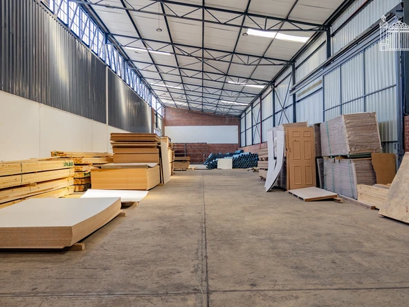 Warehouse & Factory