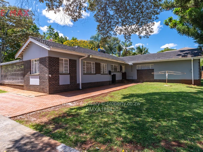 4 Bed Houses for Rent in 13 Stonechat, Greystone Park RMXA186410