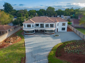 7 Bedroom House