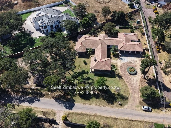 Spacious 6-Bed Glen Lorne Home on 3942m² with Borehole (Sole Mandate)