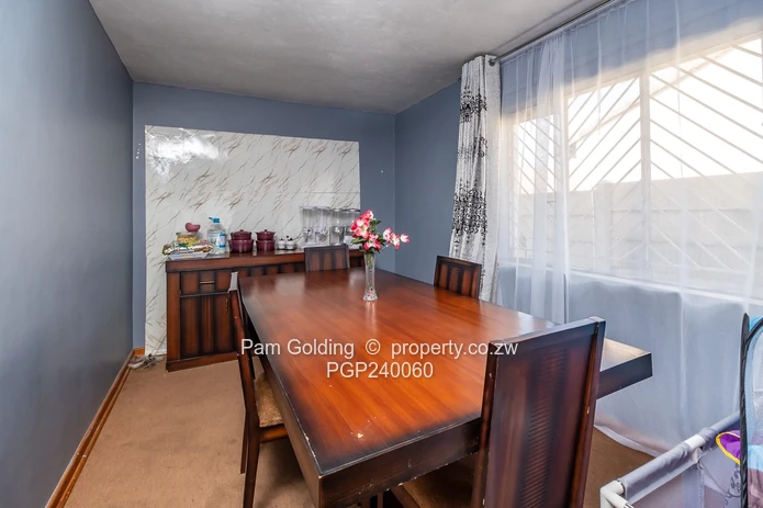 Neat cosy house for sale