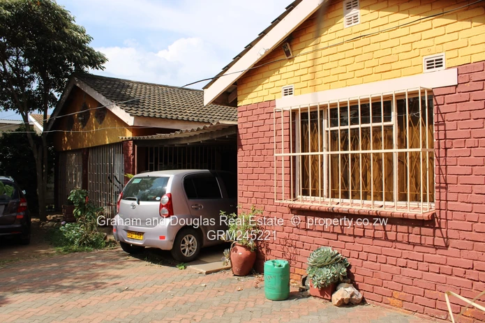 New Cranborne house for sale by private treaty