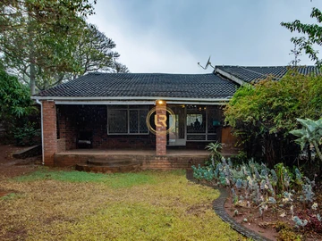 2 Bedroom Flat & Apartment