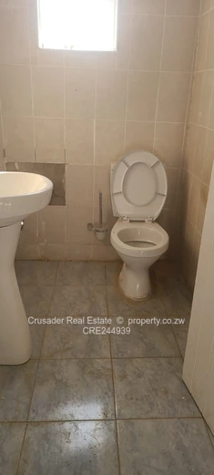 A stunning one bedroomed bachelor's apartment located in Harare West for rental 