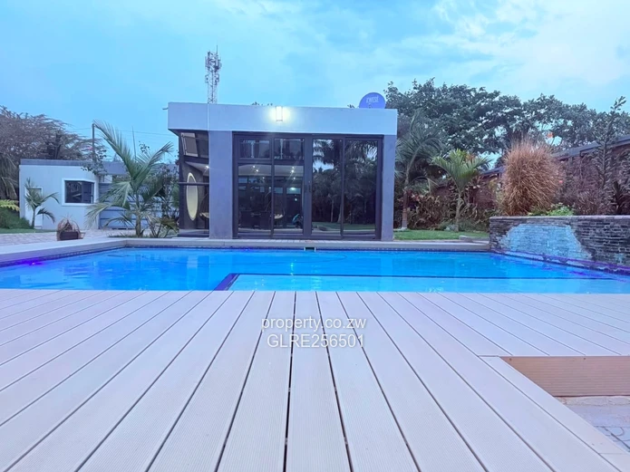 Modern 6-Bed, 5-Bath Mount Pleasant Heights Home - Pool & Borehole
