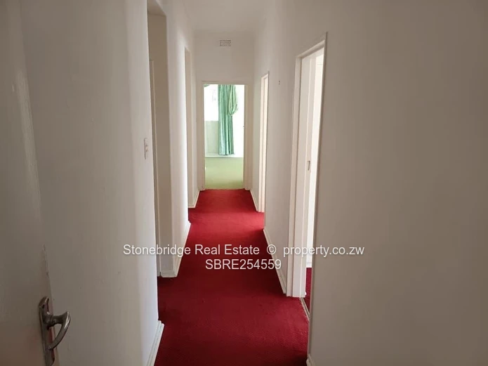 3 Bedroom House in Hillside For Sale