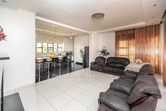 Executive House for Sale (Sole Mandate)