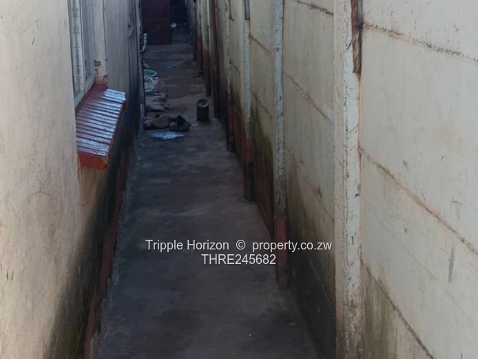 Kuwadzana Extension house, Secure Gate