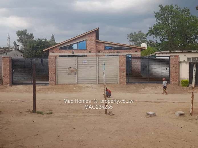 Highfield Egypt 4 bedroomed house for sale