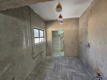 3 Bedroom Garden Flat