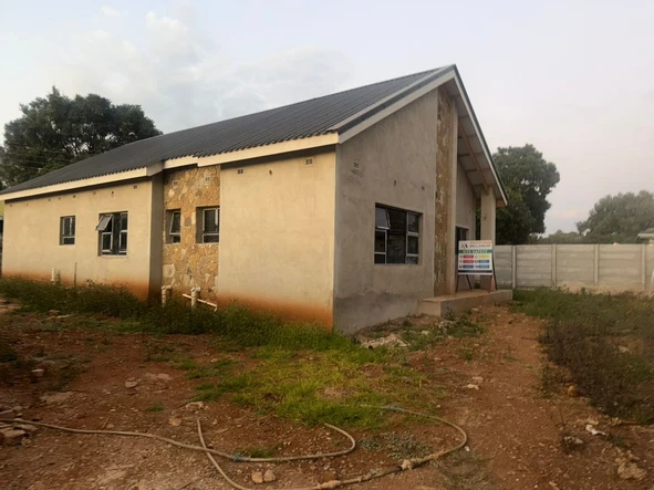 3 Bedroom Flat & Apartment