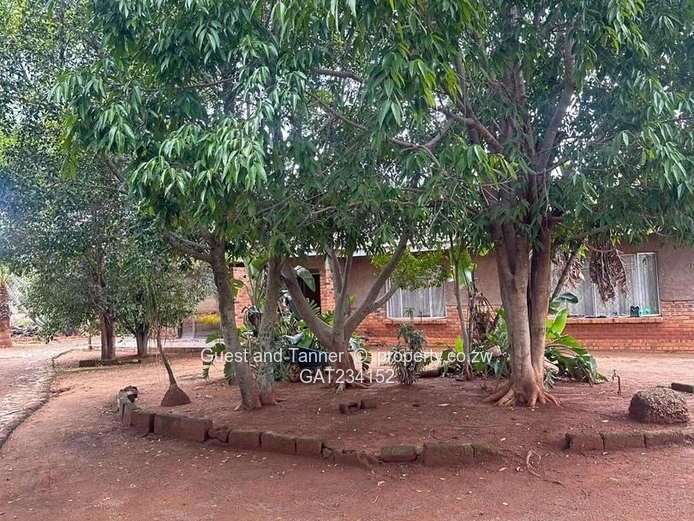 3-bedroomed house with a 2-bedroomed cottage for sale in Newton West near Bulawayo