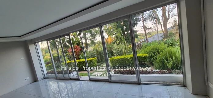 Glen Lorne 4-Bed 3-Bath: Modern Glass Wall & Garden