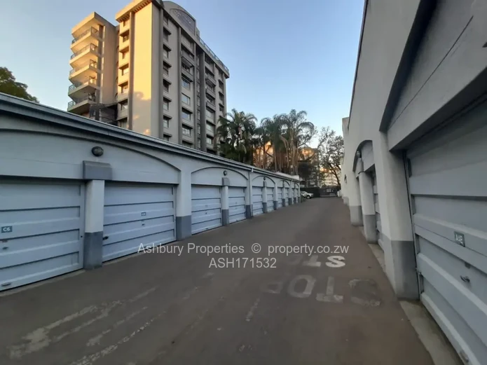 #Rich Pickings at "The Northfields Penthouses" (Sole Mandate)