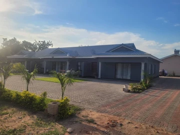 2 Bedroom Garden Flat