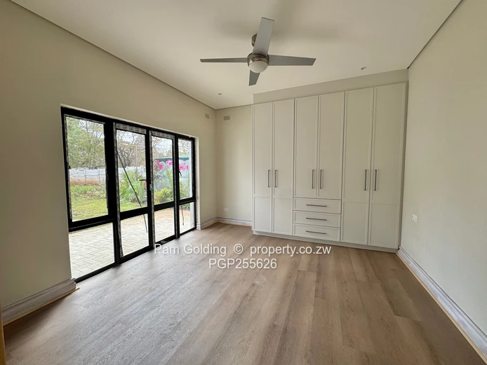 Exclusive Living - 4 Bedroom Home Chisipite 