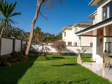 2 Unit Townhouse Complex