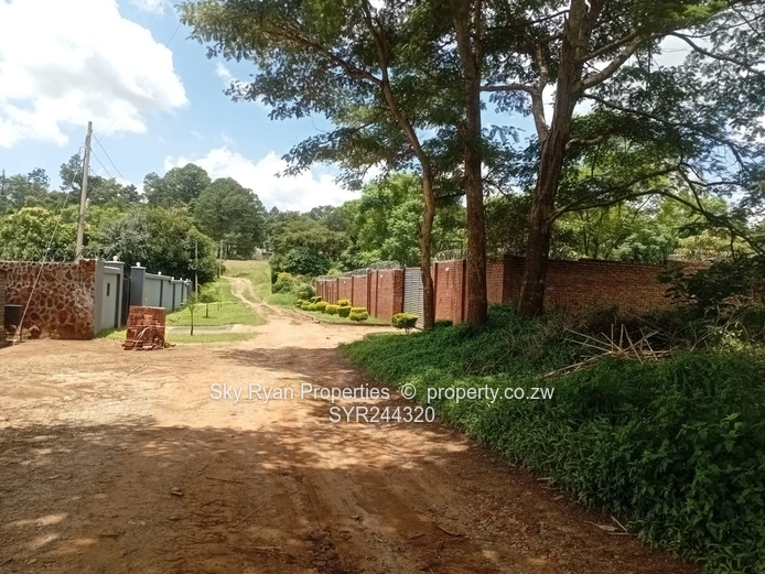 Glen lorne 4400sqm stand for sale