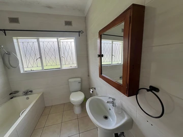 3 Bedroom Garden Flat