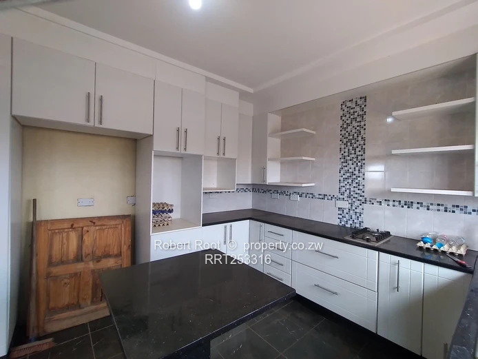 4 Bedroomed House To Rent In Madokero