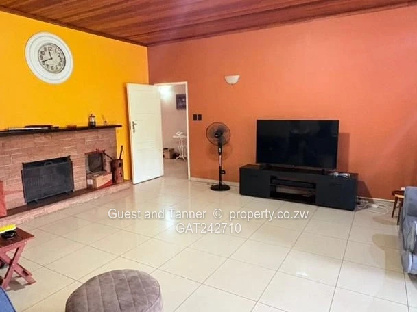 Suburbs – 4 Bedroom House For Sale