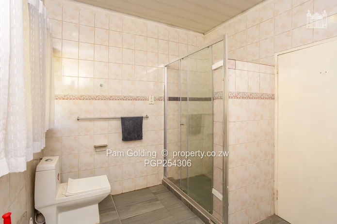 House For Rent In Borrowdale