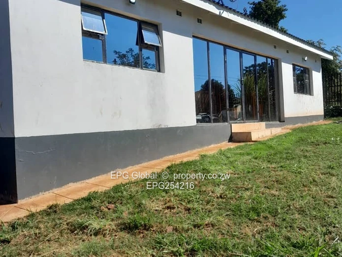 Solid compact clean cottage  available for letting  