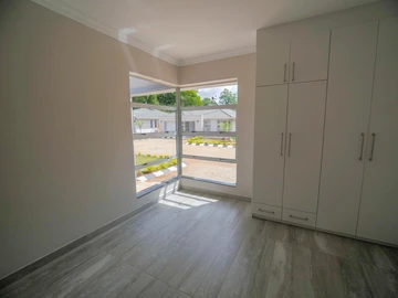 13 Unit Townhouse Complex