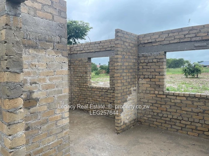 3-Bed Unfinished Brick Home on 1000m² in Chitungwiza