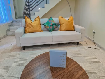 3 Unit Townhouse Complex