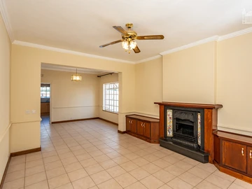 4 Bedroom Garden Flat